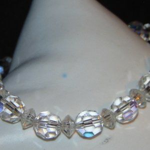 Single Strand Glass Bracelet